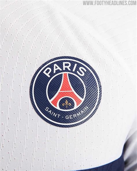 Paris Saint Germain F Minine Away Kit