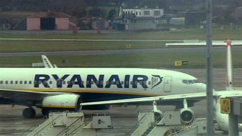 Irish Ryanair Pilots Walk Out Over Low Pay Poor Working Conditions