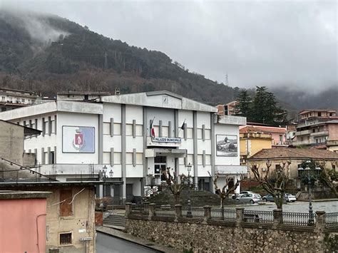 A Fuoco L Auto Di Una Dirigente Del Comune Di Sant Eufemia D Aspromonte