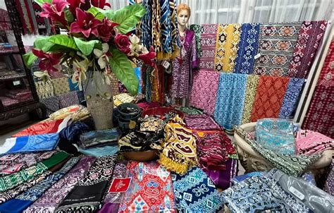 Enggak Hanya Batik Yang Mendunia Tenun Bentenan Minahasa Juga Go