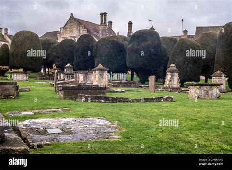 Yew Tree Churchyard Cemetery Hi Res Stock Photography And Images Alamy