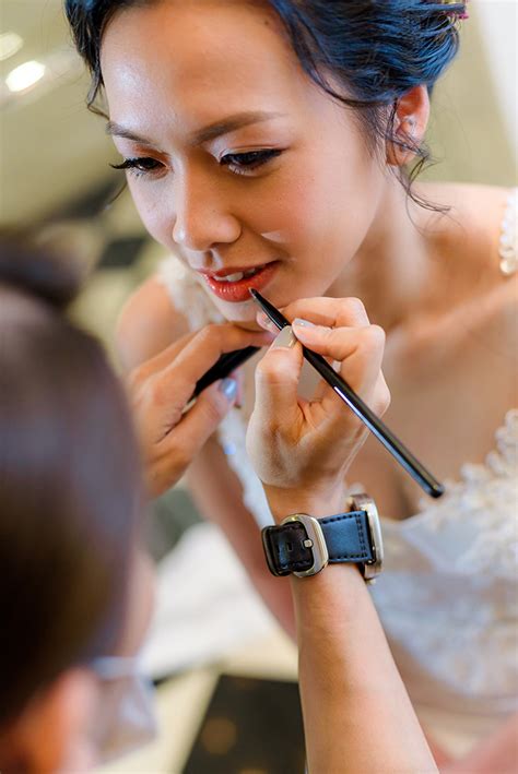 8 Hot Sexy Sher Reen Lim Bikini Pics