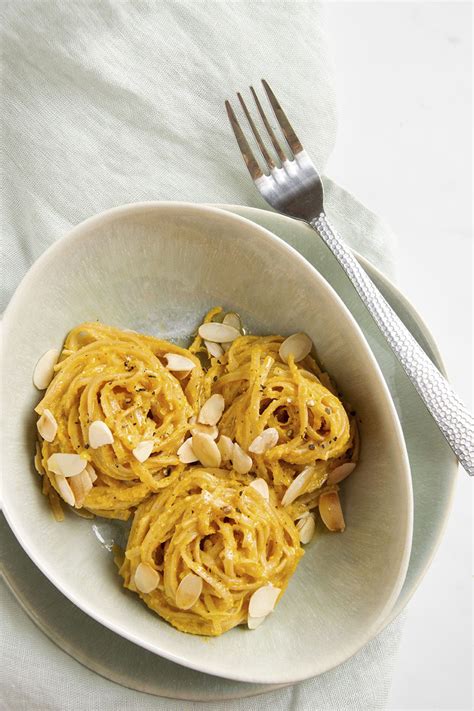 Tagliolini Integrali Con Pesto Di Carote E Limone Vegan Recipe