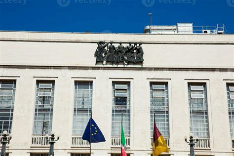 Detail of the facade of the Rome Opera House 26371934 Stock Photo at ...