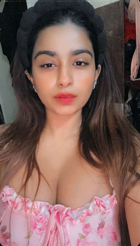 Instagram SUHANA KHAN Nude Photo The Fappening Leaked Photos