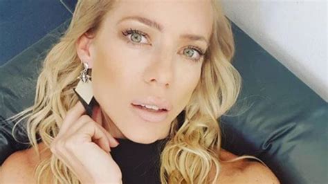 Nicole Neumann confesó que tuvo un vuelo súper hot con Matías Tasín De La Bahia