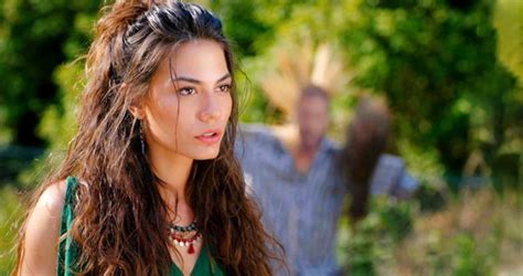 Demet Özdemir yeni sezonda İbrahim Çelikkol ile partner oldu Haberler