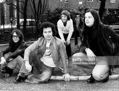 38 Budgie (Band) Stock Photos, High-Res Pictures, and Images - Getty Images