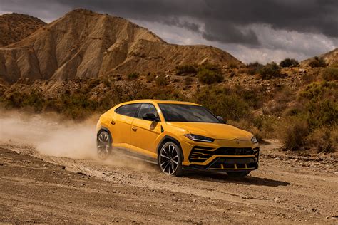 Lamborghini Unveils the Urus SUV - COOL HUNTING