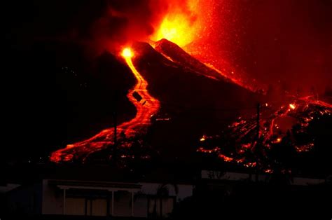 Spain Lava Spews As Cumbre Vieja Volcano Erupts On Canary Island