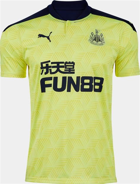 Puma Apresenta As Novas Camisas Do Newcastle Show De Camisas