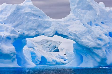 Gran iceberg antártico Foto Premium