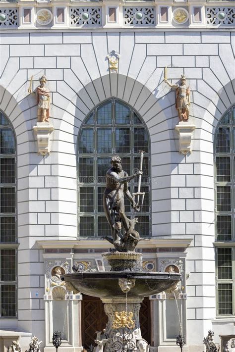 17th Century Neptune S Fountain Statue At Long Market Street By The