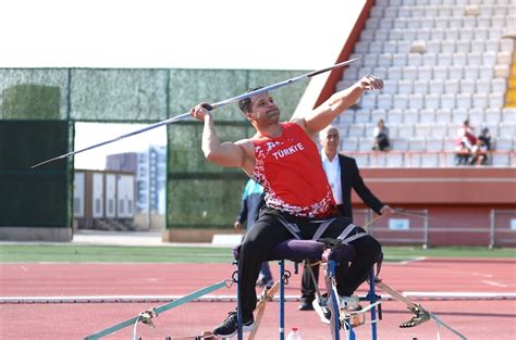 Muhammed Khalvandi yeni dünya rekoru kırdı ve Paris 2024 Paralimpik