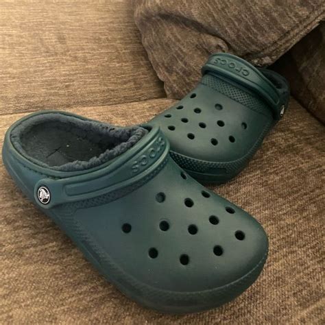 Green Fur Lined Crocs | Lined crocs, Crocs with fur, Fuzzy crocs