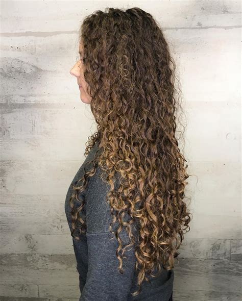 25 Modern Spiral Perm Hairstyles Women Are Getting Right Now