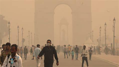 Delhi Aqi Improves From Very Poor To Poor