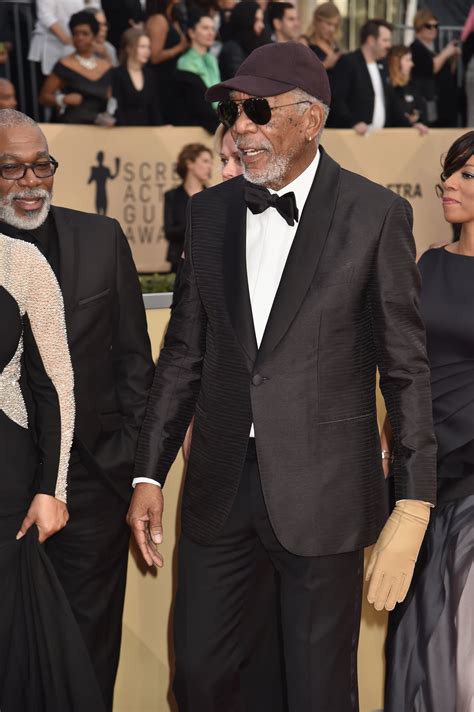 how tall morgan freeman 6