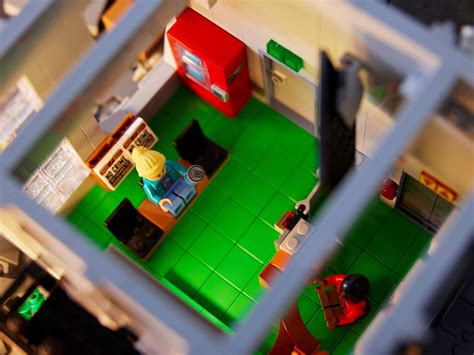 Конструктор LEGO Super Heroes 76178 Редакция Дейли Бьюгл – купить за 39 ...