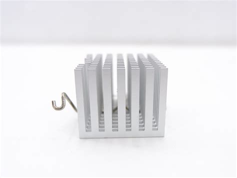 Ребристый радиатор Д/Ш/В 40x35x30mm с зажимом