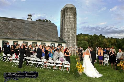 Rustic Barn Wedding Ceremony At Perona Farms Rustic Wedding Venues