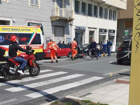 Savona Scontro Auto Scooter Alle Fornaci Portato In Ospedale Un Uomo