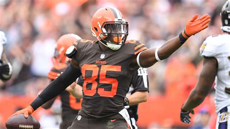 Browns TE David Njoku Reacts to Contract News