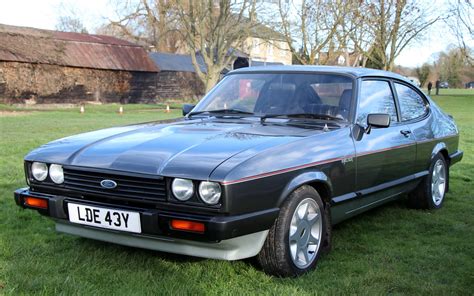 LDE 43Y 2 1982 Ford Capri 2 8 Injection Nivek Old Gold Flickr