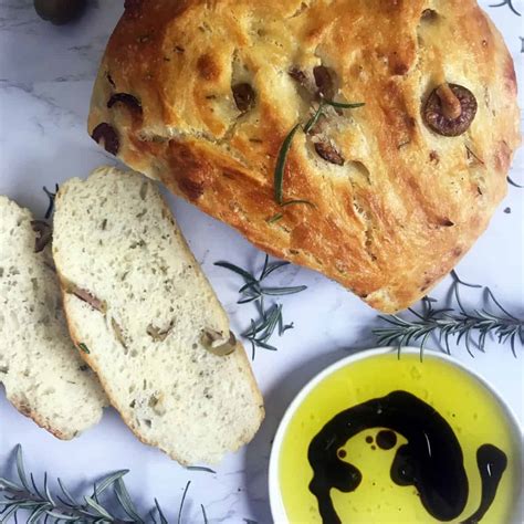 Easy Rosemary And Olive Bread No Knead Skillet Baked The Virtual