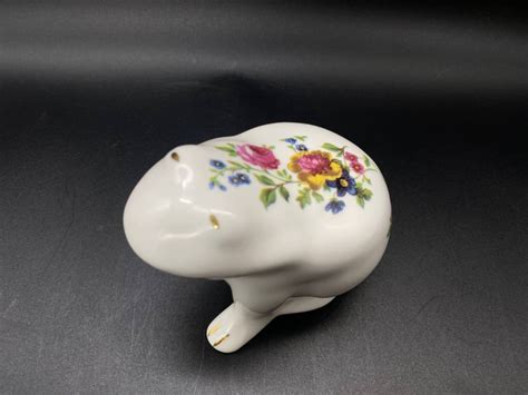 Набор статуэток "Трио лягушек" (в подборе), фарфор, деколь, золочение ...