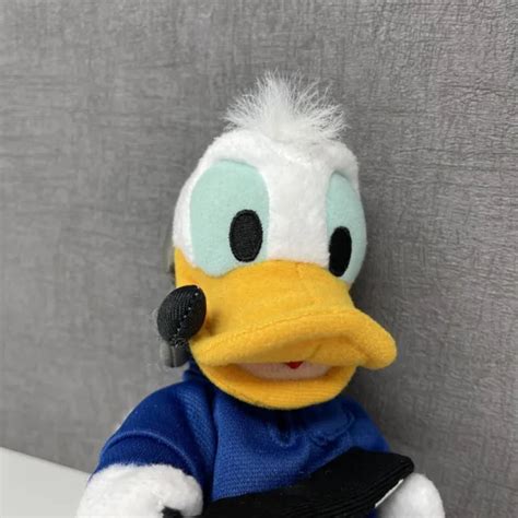 WALT DISNEY STUDIOS Disneyland Paris Donald Duck Director Plush Soft