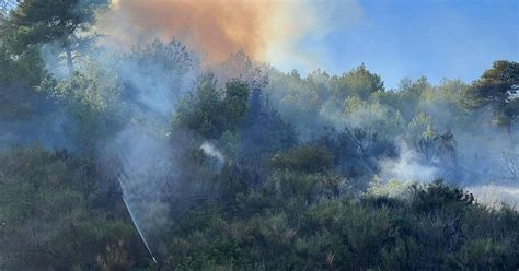 Incendio Sul Montenero A Bordighera In Azione Gli Elicotteri