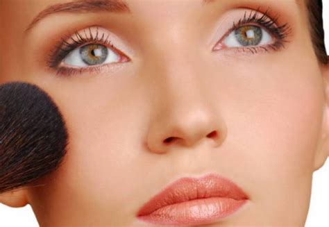 DIY Fashionable Nude Makeup Ideas For A Natural Look