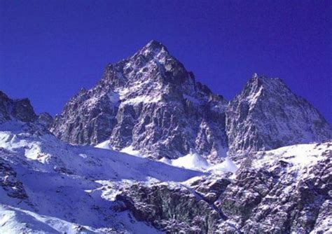 Incidente Sul Monviso Morto Un Escursionista La Sicilia