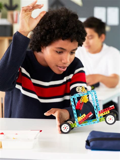 STEM & STEAM Solutions for the Classroom | LEGO® Education