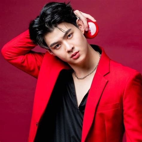 Pin By On Celebrities Cute Gay Couples Photo Pose For Man Actress Hairstyles