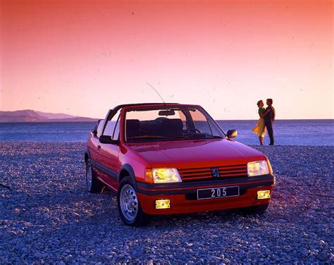 Peugeot 205 împlinește 40 de ani de la lansare