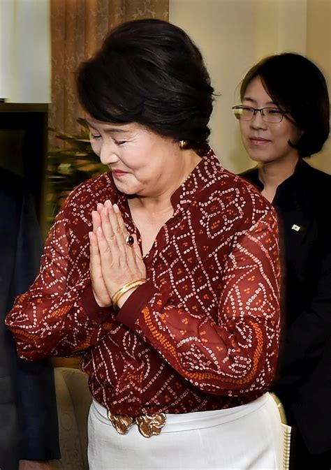 South Korean First Lady Kim Jung-sook shares a deep connection with ...