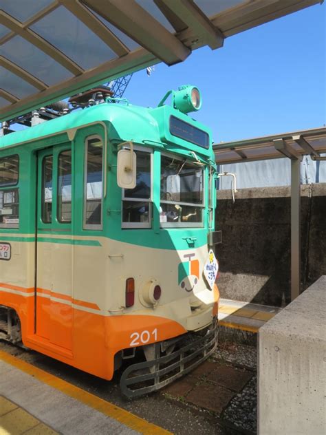 とさでん交通 土佐電気鉄道200形電車 201 桟橋通五丁目駅 鉄道フォト・写真 By Kinokuniさん レイルラボraillab