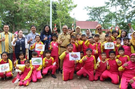 Edukasi Konsumsi Pangan B2sa Goes To School Media Center Kota Singkawang