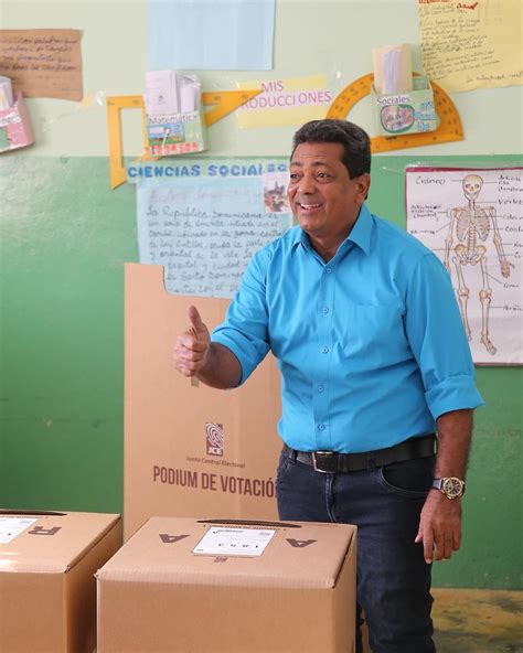 Junior Santos en Los Alcarrizos lleva delantera con más 68 de votos