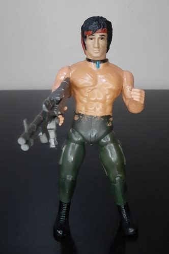 Boneco Rambo Sem Camisa Anos 80 Glasslite 3 Frete grátis