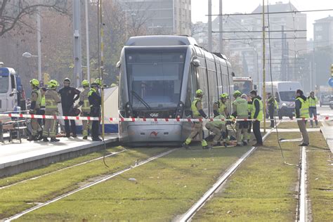 Los Atropellos Mortales Del Tranv A De Zaragoza Se Repiten Siempre