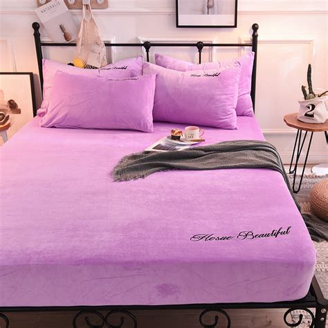 Warm Thickened Crystal Embroidered Flannel Bedspread Single Piece