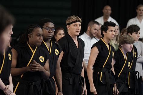 Cobra Kai Staffel 1 Serienkritik Fluxkompensator