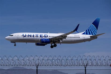 United 737-800 editorial photo. Image of destination - 316249176