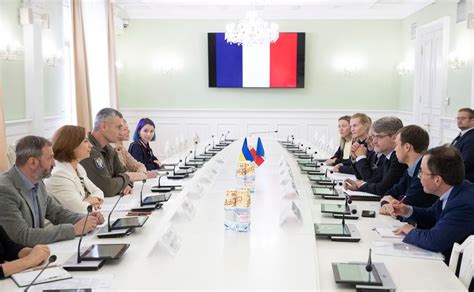 12 муніципальних музеїв Києва отримали захисне обладнання завдяки ...