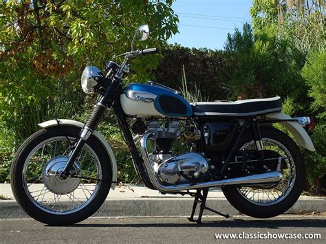 1966 Triumph TR6 By Classic Showcase Triumph Bikes Triumph