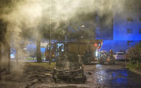 Francia Ancora Proteste 20 Arresti E Agente Ferito La Notte Scorsa