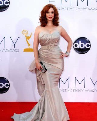 Christina Hendricks Showing Off Her Melons In Low Cut Dress At 64th Primetime Em Porn Pictures